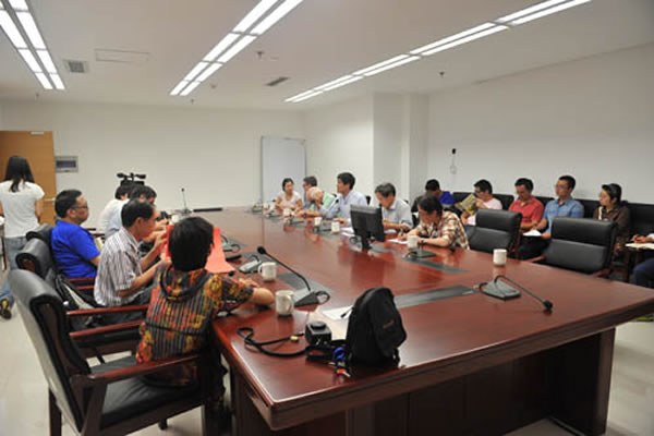 ��������ר�Ҵ����μ���̸���ֳ�