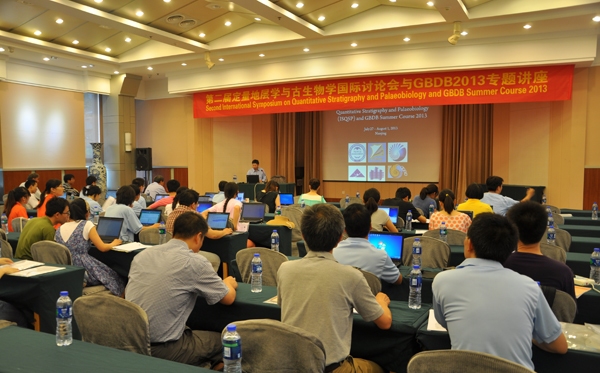 �ڶ��춨���ز�ѧ�������ѧ�������ۻ����Ͼ��ٿ�