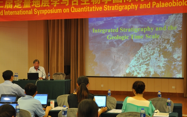 ���ʵز�ίԱ����ϯS. Finney����������