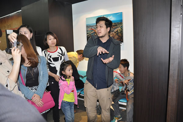 ����������ʫ�D�D�Դ���ѧ��չ�����й��Ŷ���ݿ�չ