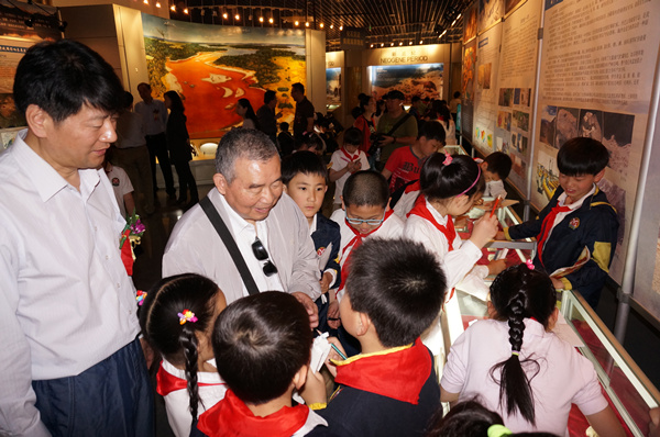 �Ͼ������ﲩ��ݡ���ʯ��֤��ظ�ԭ¡��