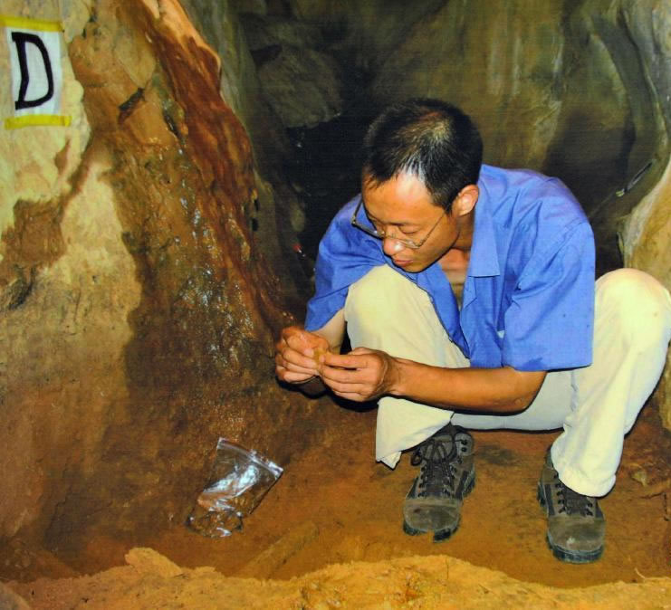 ������������Q�о�Ա��ô�ᶴ���п����о�