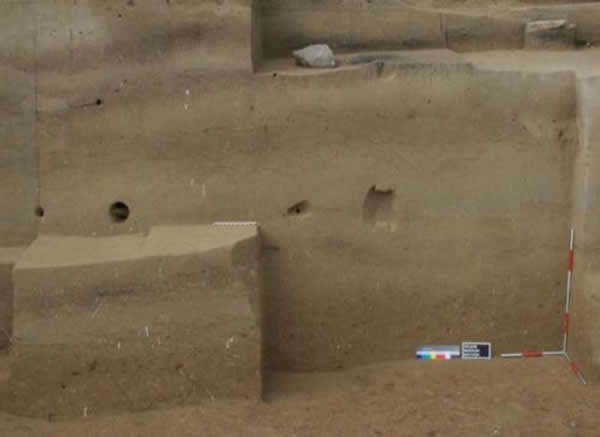 �����ִ�������4.35����ǰ�����ڰµ�������ά�׶���������֤��