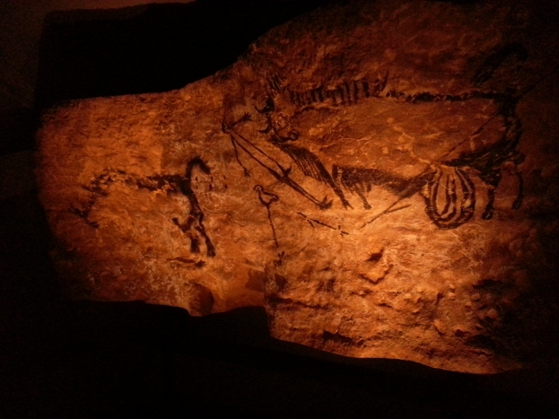 ������˹�ƾ�ʯ��ʱ����Ѩ�ڻ�Ѳչ�״��ڰ��跲������չ��