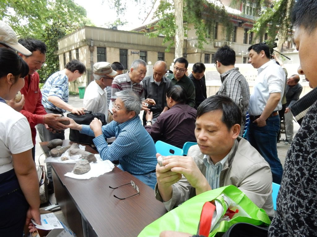 �й���ѧԺ�Ͼ����ʹ������о����ٰ�ھŽ컯ʯ���ͻ�