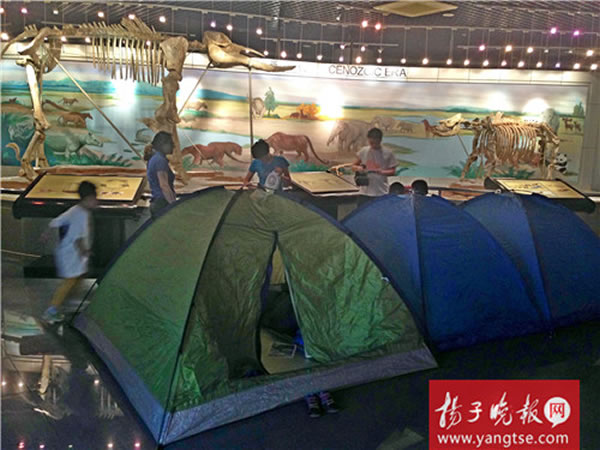 南京古生物博物馆上演“博物馆奇妙夜”