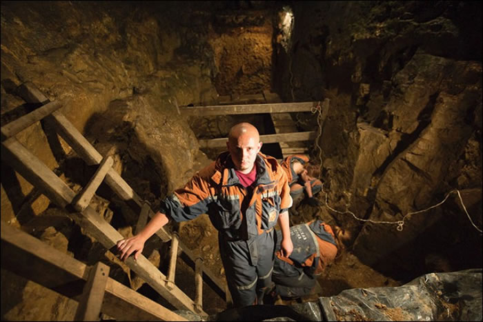 ������Ա�ڵ������߶��ھ���ꡣ