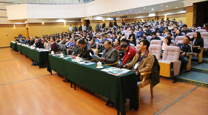 �ڶ��������ѧ����ѧ����̳�ڱ����ɹ��ٿ�