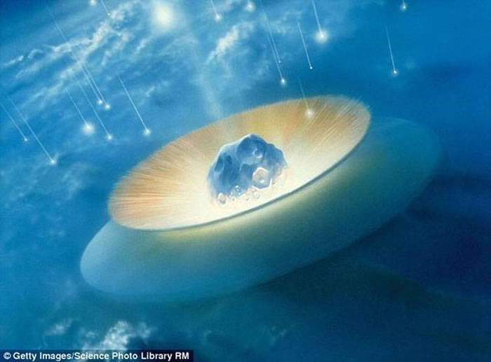 �����о���ʾС������ײ��ٽ���������������չ