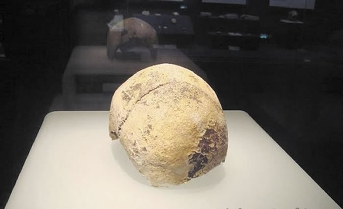 �������ˡ�ͷ�ǻ�ʯ