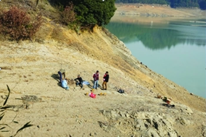 ������ѧ�ҷ��ִ������໯ʯ�İ�����ʯˮ�ⰶ��