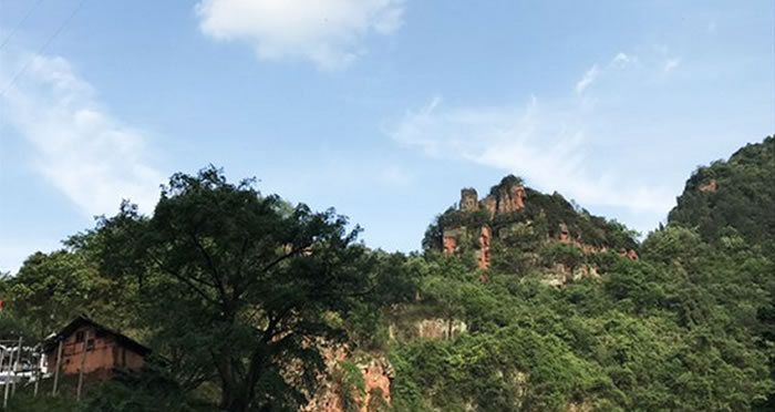 ����ϰˮ�غӱ����Ʒ���60��ö������ӡ��ʯ