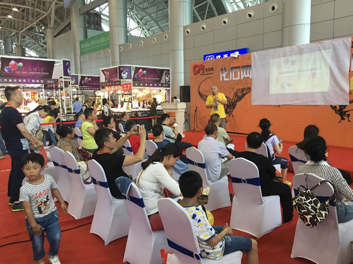 �ֳ����ձ���