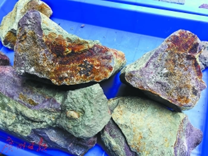 �㶫��ˮ��ʯ�������Բӻ����Ļ��ɳ�������ƿ���������ʯ