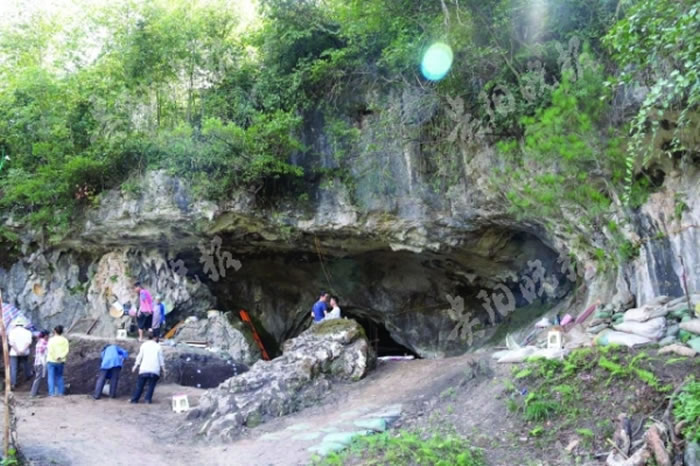 贵州贵安新区高峰镇岩孔村招果洞遗址发现大量旧石器时代晚期至新石器时代器物