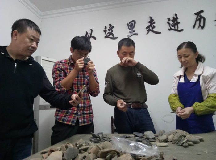 ����ʡ�����ж���������ĹȺ����ʱ���ⷢ������ǰ��ʯ��ʱ����ַ