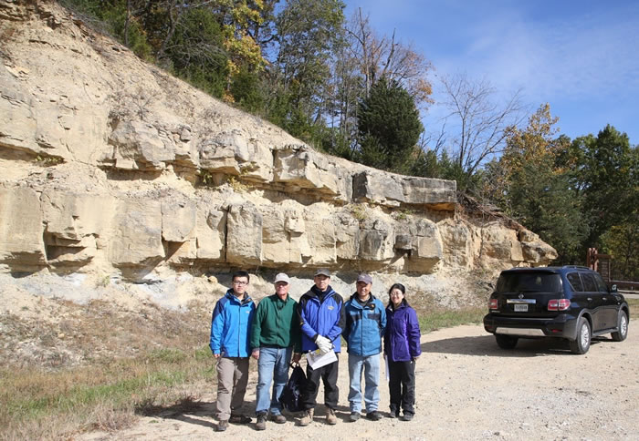 参加美国野外地质考察