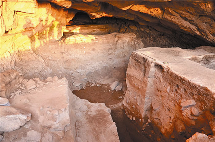 �й������״η��־�ʯ��ʱ�������Ļ��Ŵ桪�����ɹŽ�˹̫��Ѩ��ַ