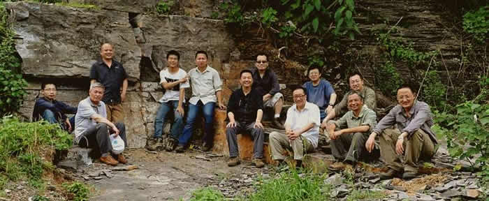 中科院南京地质古生物研究所地球早期生命研究团队：捕捉地球生命的“第一缕光”