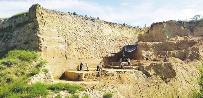 ר�ҳ�ɽ����ͬ��������ʯ��ʱ����ַ���ִ�������Դ����Ҫ�ڵ�