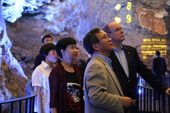 ������Գ�˶��򰢶�����������������ز������������