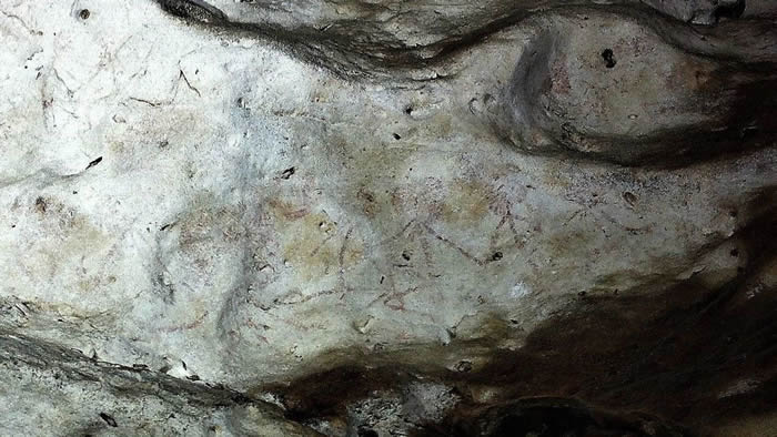 印度尼西亚加里曼丹发现4万年前岩画 目前所知最古老具象艺术品
