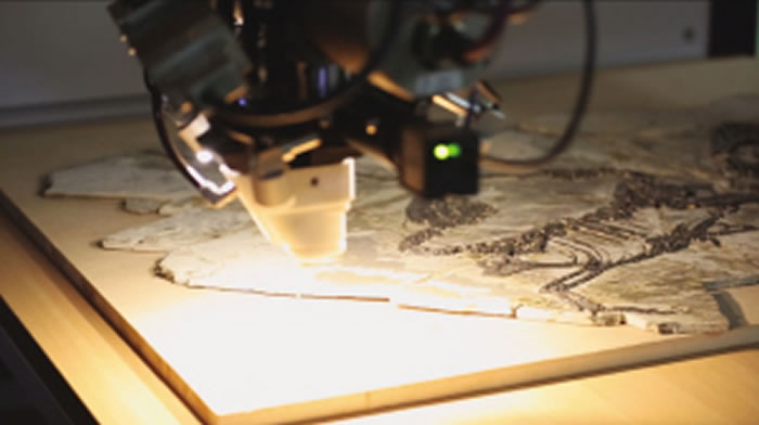 �������Ƚ���΢�۽�ӫ�������