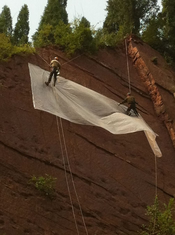 �������������ߴ�����Ѱ��ʯ�ļ���