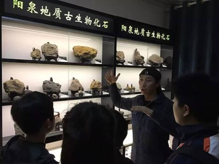 Ϊ��Ȫ��һ��ѧ�����⻯ʯ֪ʶ