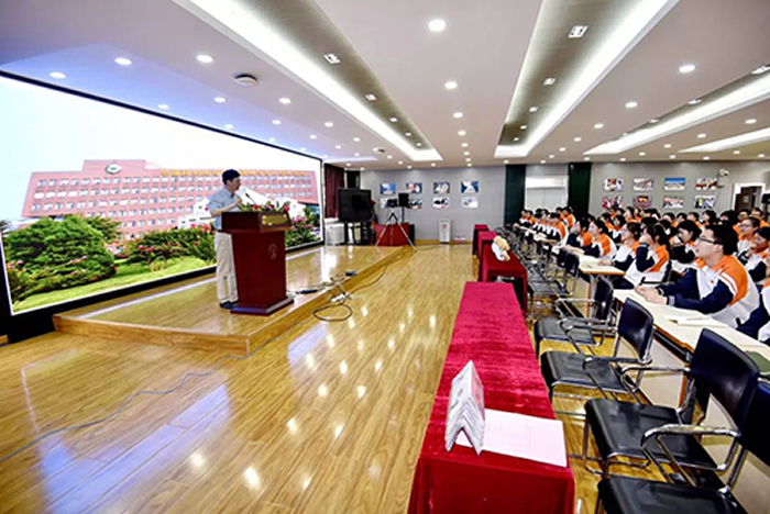 �����׼�ѧ����ʯ�޸������仧�����е�ʮ��ѧ