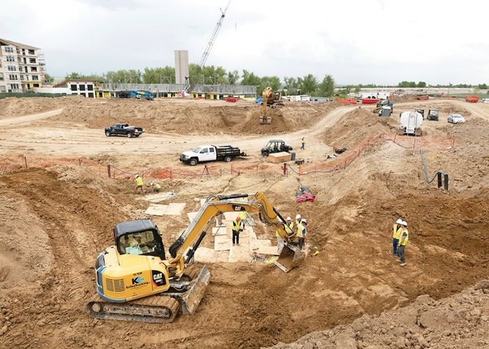 �������������ݵ����й���������ϡ�е��нǿ�����ʯ �����ǰ���һ����