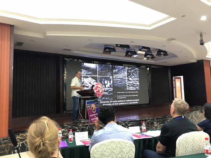 ��ɼ����Ȼ��ʷ�����Luis Chiappe������ѧ������