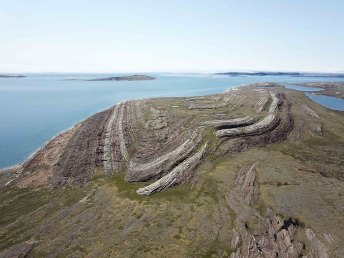 ���о�����20����ǰ�����ļ��˱仯���µ����ϼ��������������