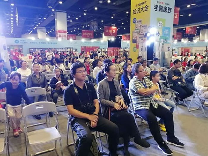 �������桶���صķ羰�����������ﻯʯ�ǡ� ���㴺��������߽������ḻ�Ļ�ʯ��Դ