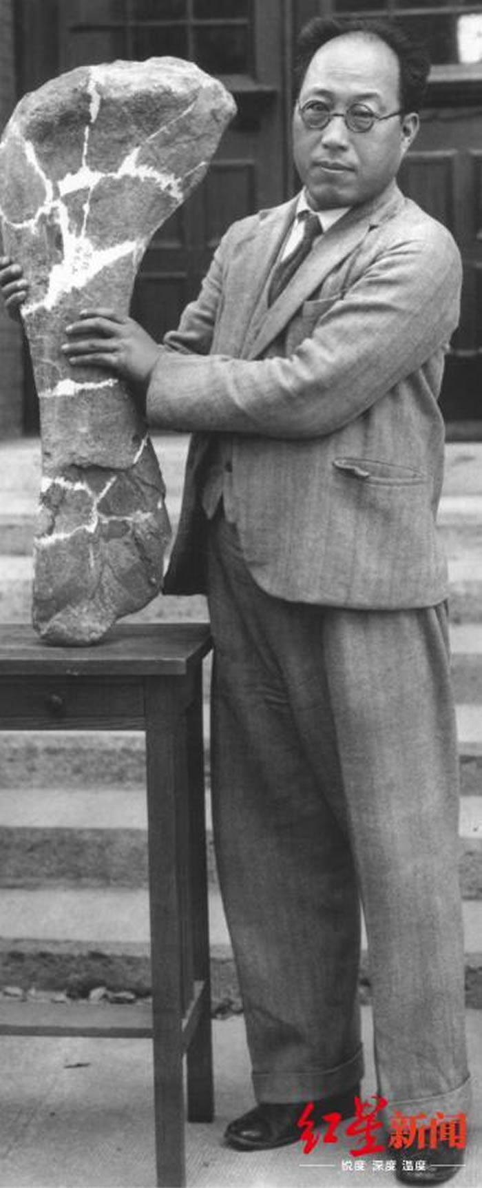 ���ӽ������ض�ü���Ź���Ƭ���Թ���������� ��ͼ��