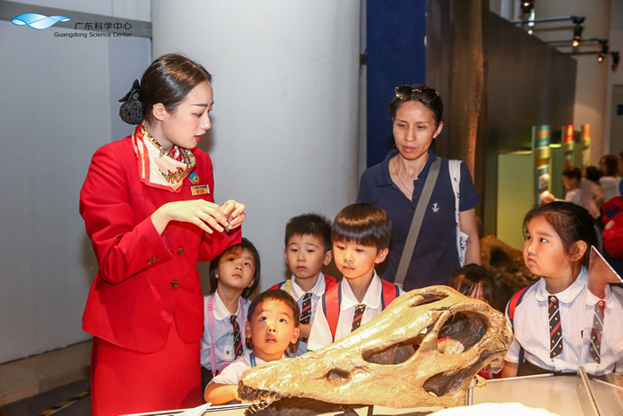 �����������Ŀ���������Ѳ��չ��½�㶫��ѧ����