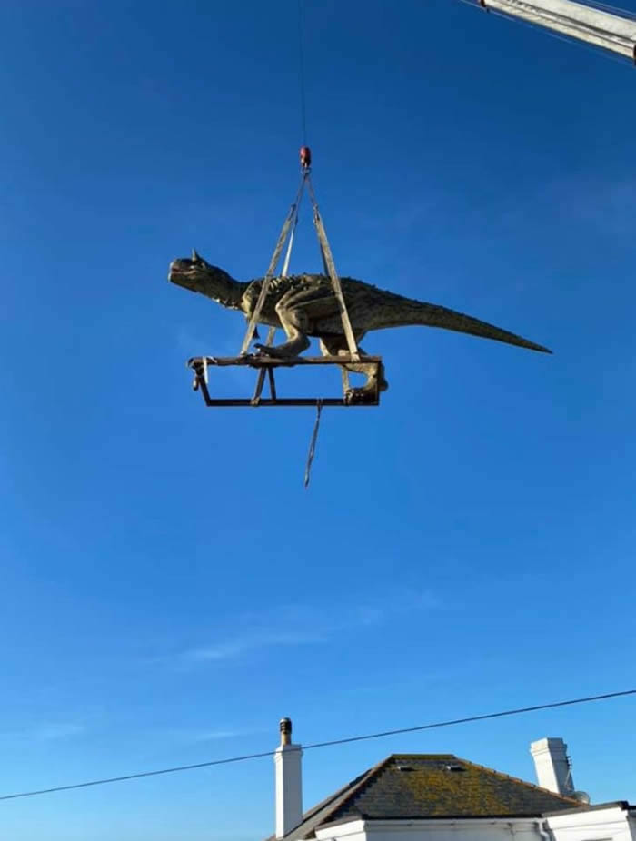 Ӣ�����������������ģ���Ͷ��� ˭��ţ������6�׳�