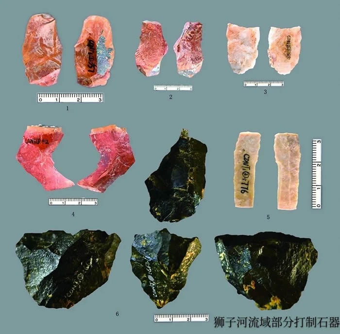 ɽ������ɽ�ж��·��־�ʯ���ص�95��