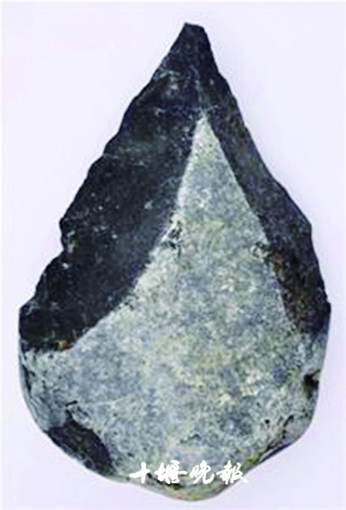 ����ַ���������������ұ�����õ��ָ�