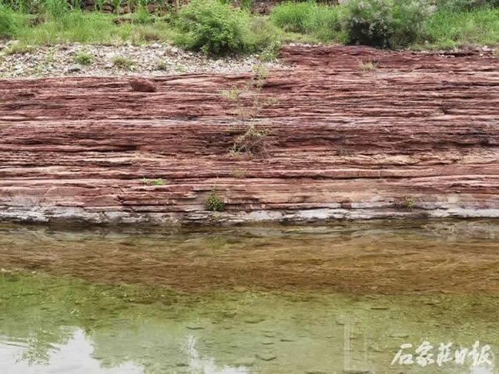 �ӱ�ʡʯ��ׯ�о����ؾ��ڷ���20����ǰ�������ż��㼰����ʯ����Ⱥ