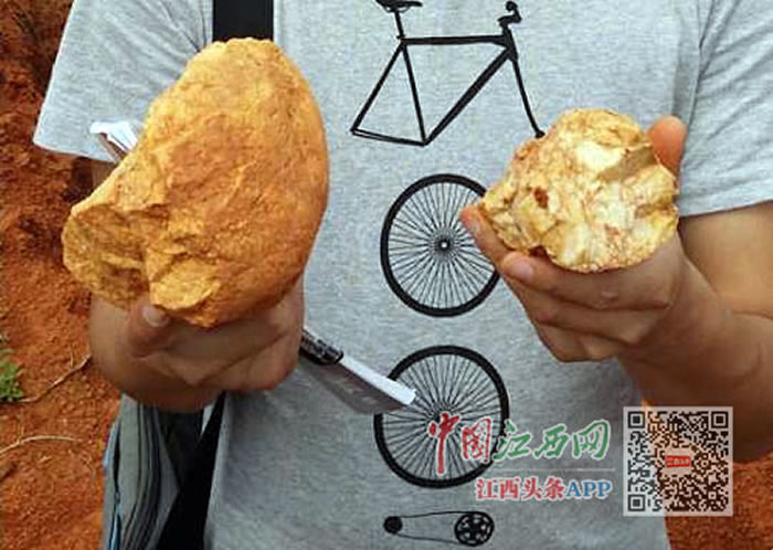 ����ѧ���ڰ������ʺӸ�����η��־�ʯ��ʱ���Ĵ���ʯ��