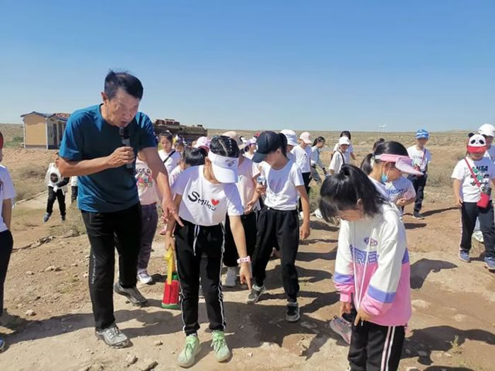 ���п˿����ż���ʯ��Ȼ����������80λ��СС���żҡ�