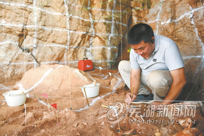 �о���Ա�������ֶ���ַ�ֳ����з���