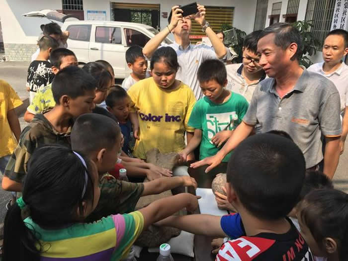 ������������ �Ļ�����ƶ��������ջ���Թ��и�˳�ظ���������������