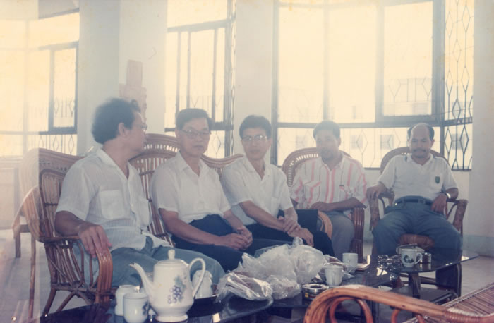 1994��12��6�գ����ҹ�׵�����о������ʿ����ڣ��������ï���в���ݼ�����������ʯ��