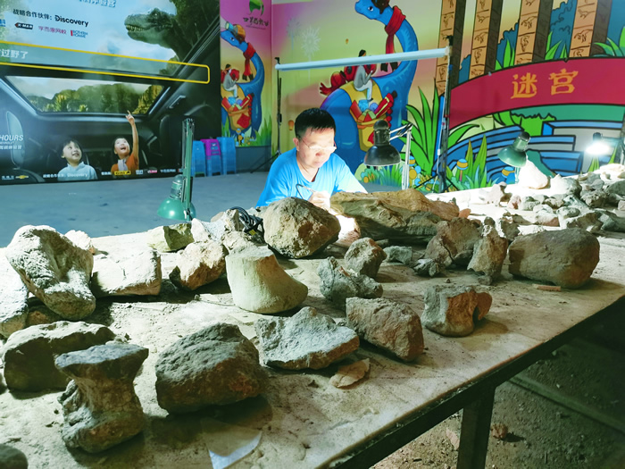 �߽�»������Ȳ����̽�û�ʯ�޸�ʦ����