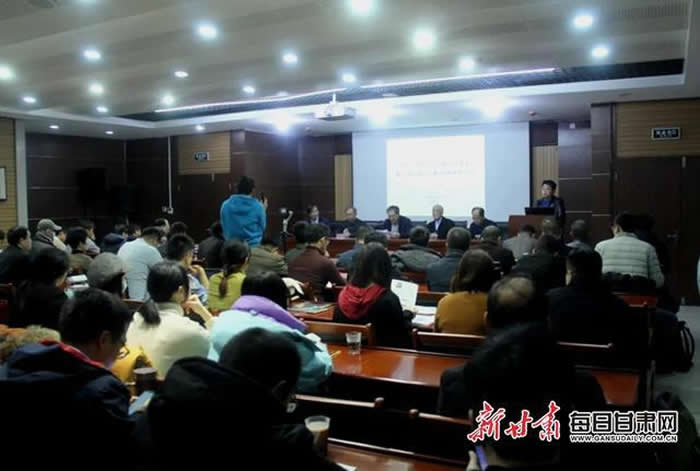 ˿·���ߵ�����ʯ��ʱ�������߸��෢�־�ʯ��100�������ֻ��������ٿ�