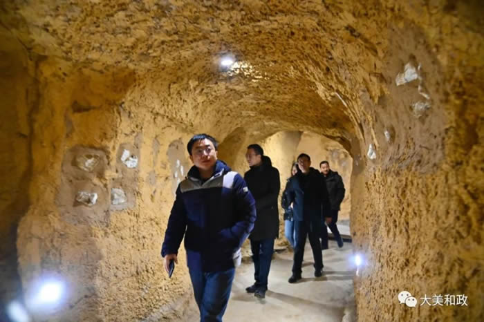 ��������֯��������ý��ɷñ������������Ŷ��ﻯʯ����ݿ�չ�ɷñ���