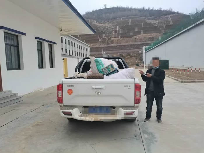 �����ع����ִ��һ����ż�׵���ﻯʯ�����Ż� ���ʯԼ700����