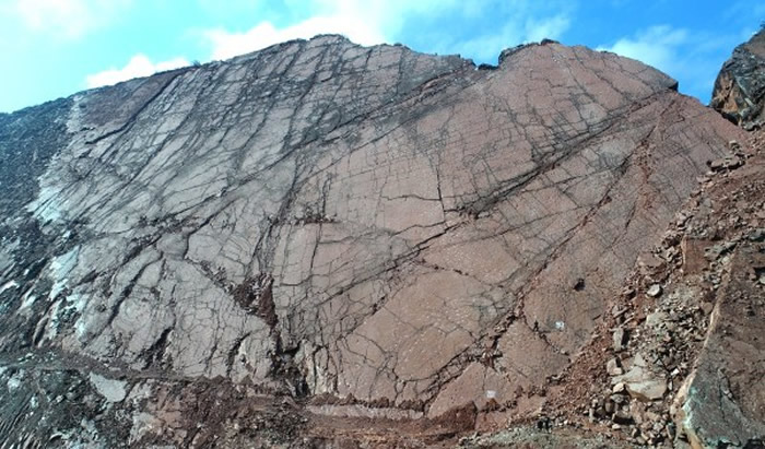 �Ĵ�ʡ��ɽ���Ѿ��ص������޸¶����㼣��Ϊ�ҹ�������Ŀ����㼣��